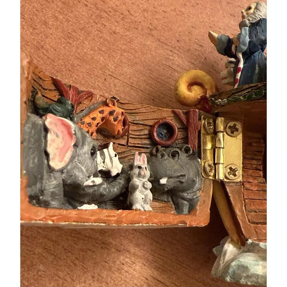 Homco Noah's Ark Figurine with Opening‎ Into Boat for Animals